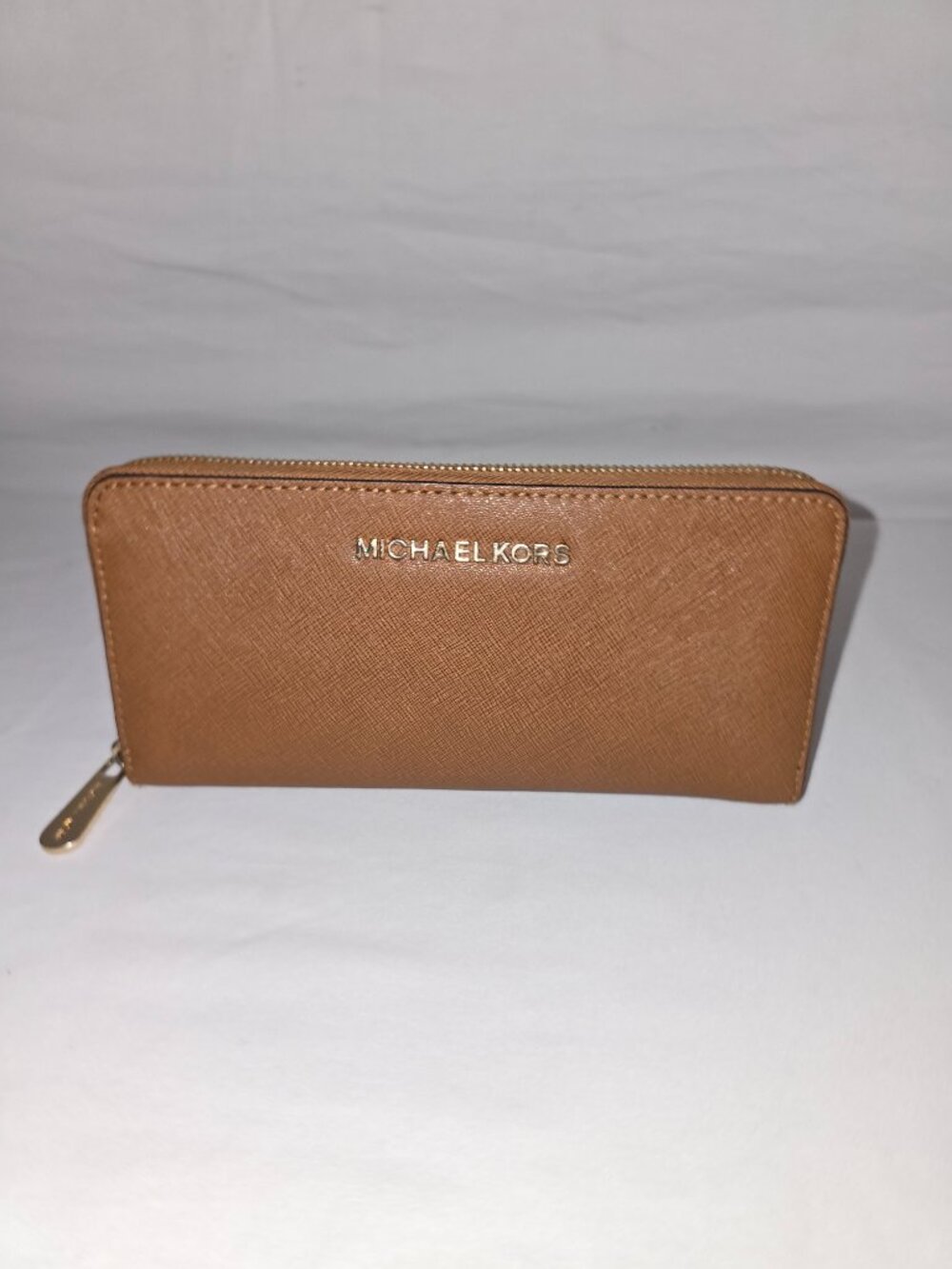 MICHAEL KORS JET SET Acorn Brown Leather Zip Around Continental Wallet